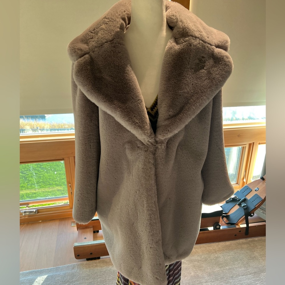 Keepsake faux violet fur coat. Size m